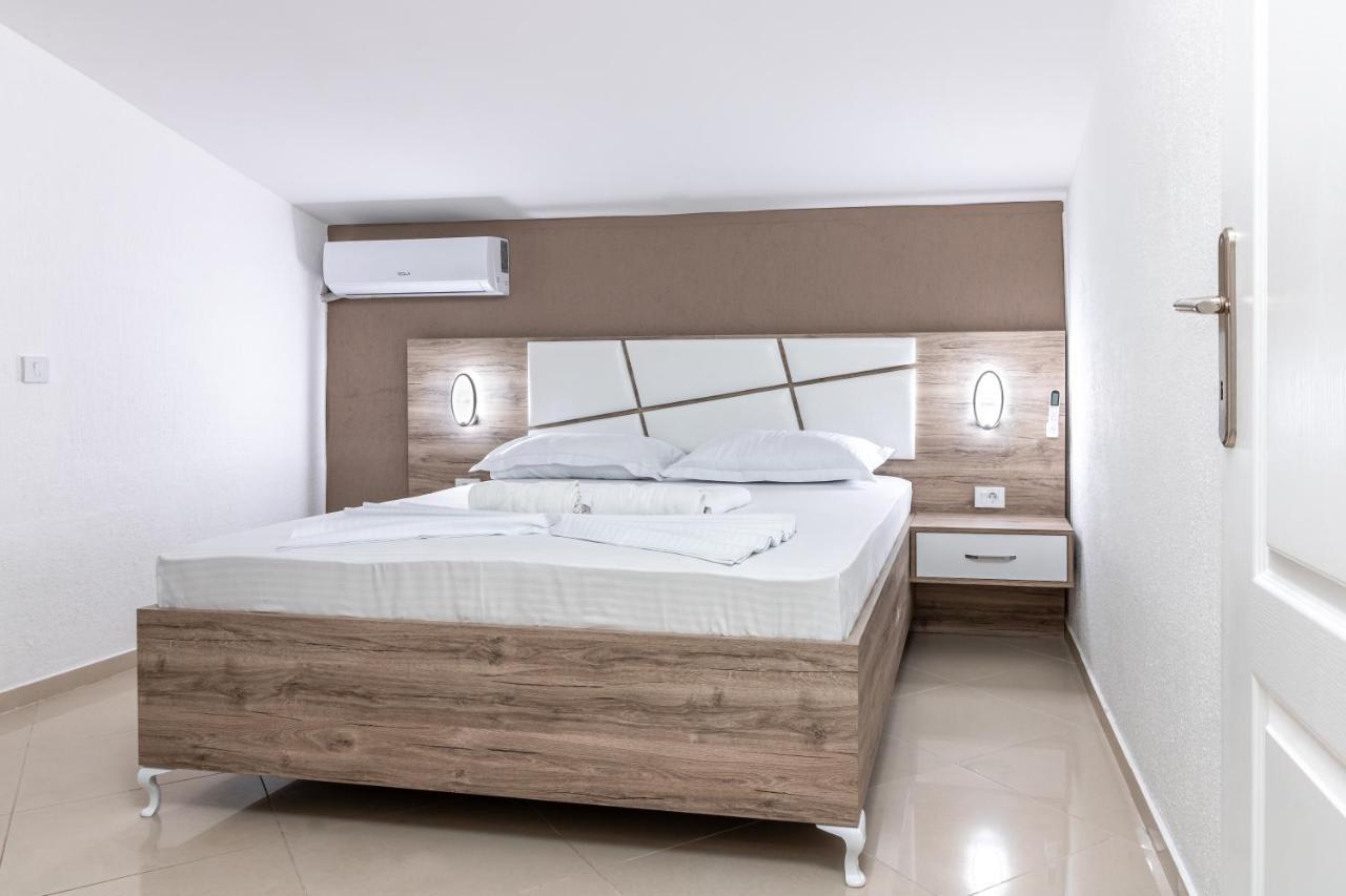 Apart-Hotel Prestige Ulcinj Exterior photo