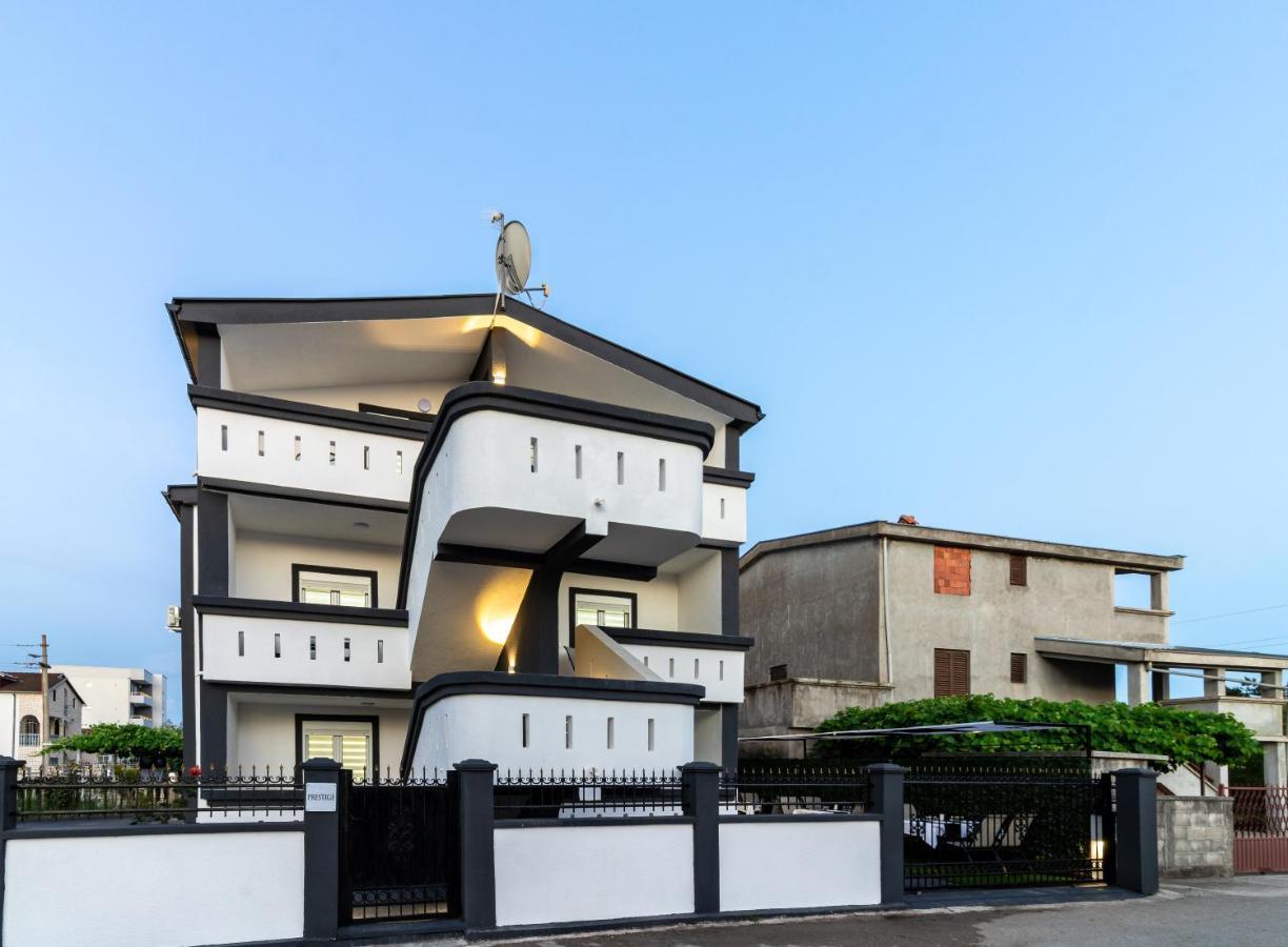 Apart-Hotel Prestige Ulcinj Exterior photo